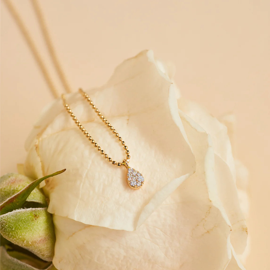 Fullcut Diamond Teardrop Necklace