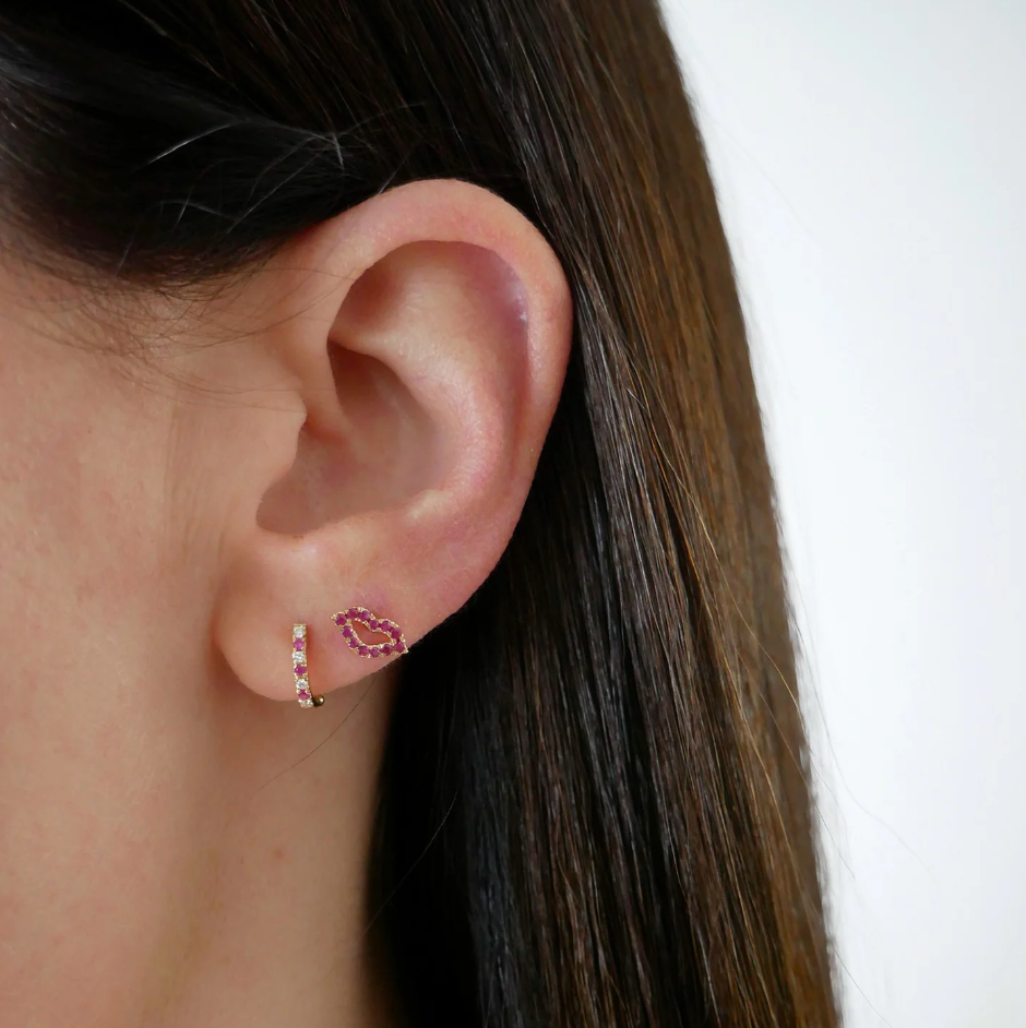 Kiss Stud Earring - Single