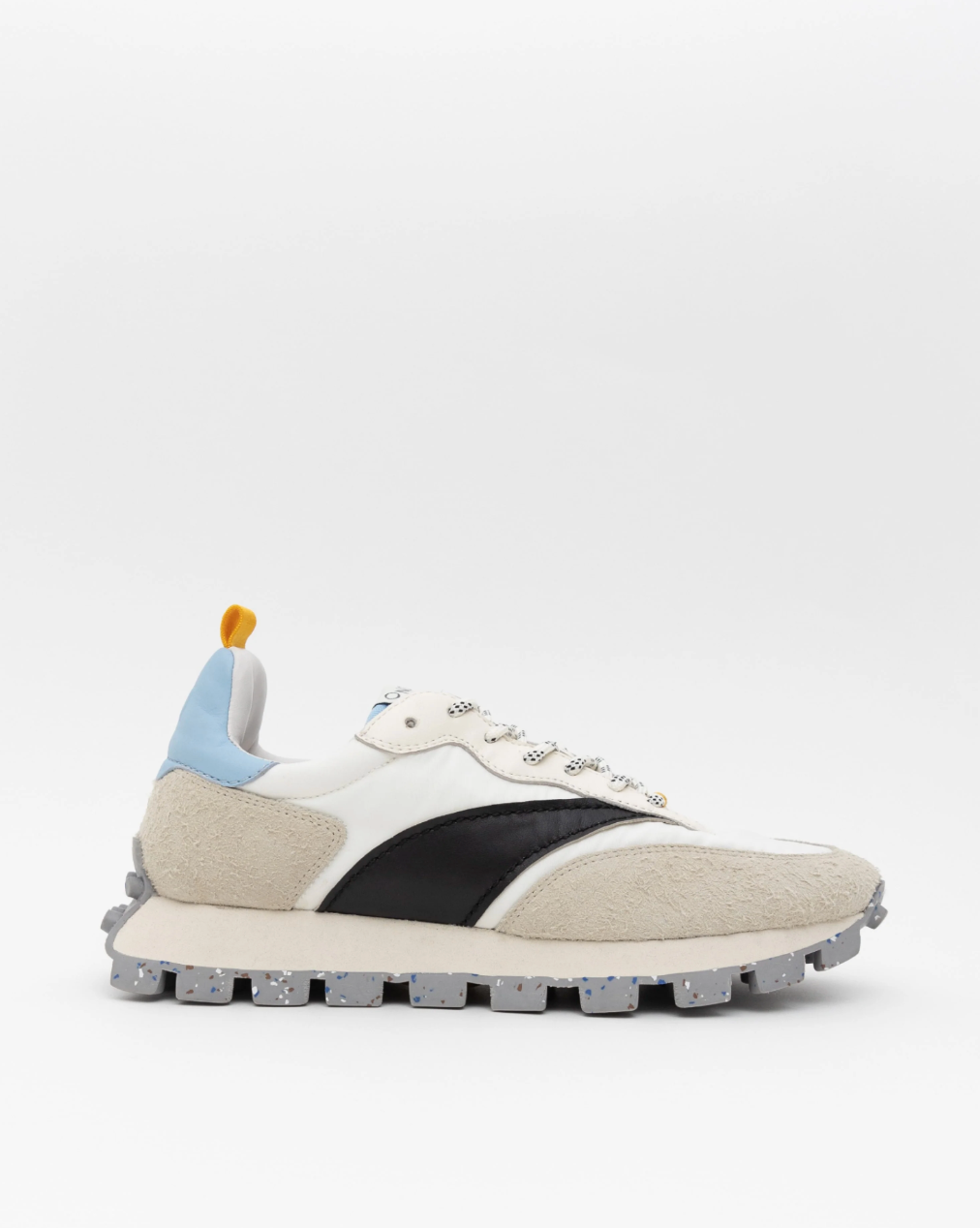 Osaka Sneaker