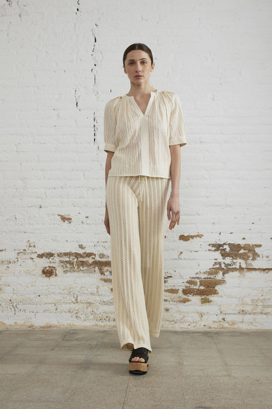 Short Balloon Puffed Blouse